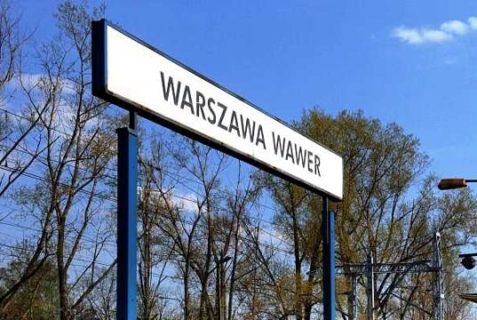 Stacja PKP Warszawa Wawer Fot. Cezary Piwowarski. Źr. Wikimedia